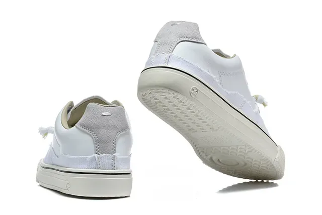 Black and Cream Canvas Low-Top Sneakers 7