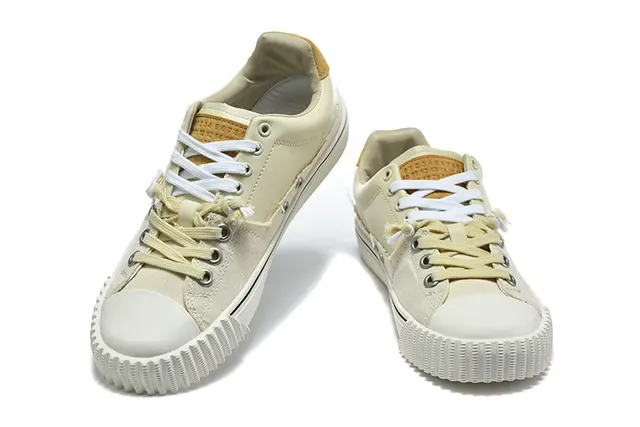 Black and Cream Canvas Low-Top Sneakers 20