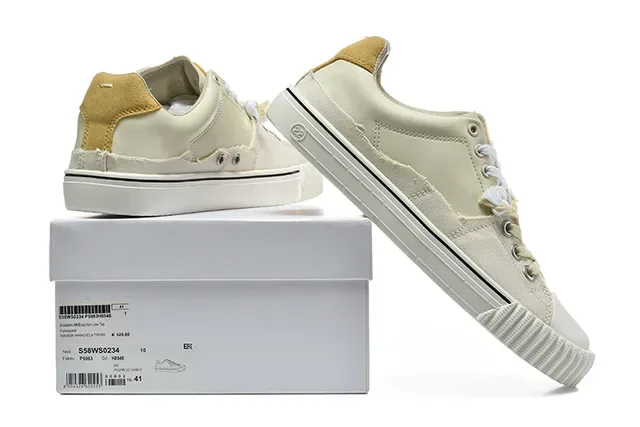 Black and Cream Canvas Low-Top Sneakers 24