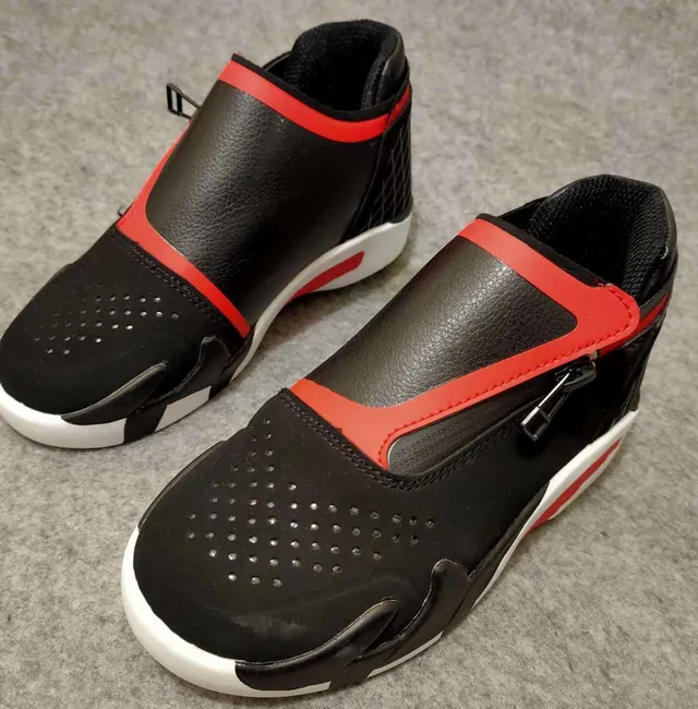 Black and Red Zipper Slip-On Lifestyle Sneakers 13