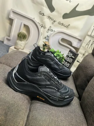 Black and Silver Laceless Chunky Sneakers 9