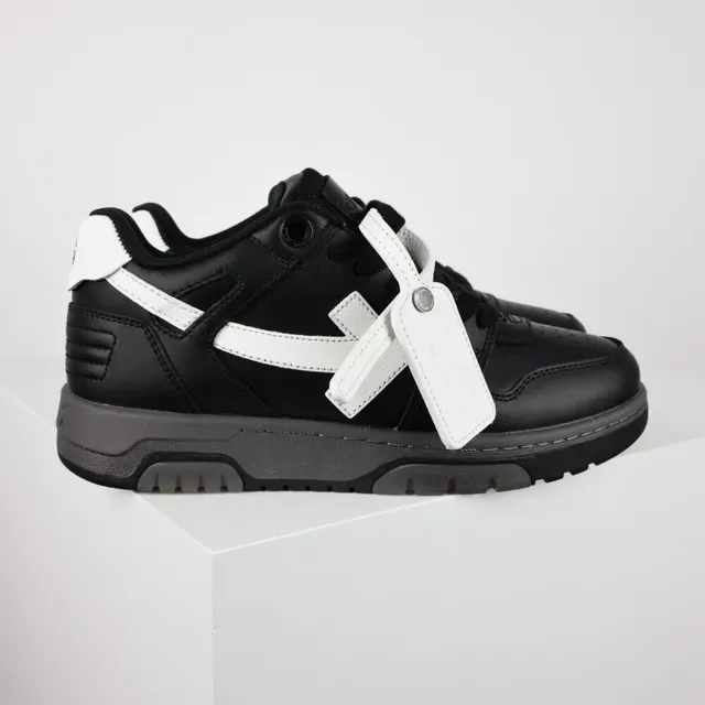 Black and White Arrow Panel Lifestyle Sneakers 3