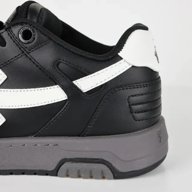 Black and White Arrow Panel Lifestyle Sneakers 4