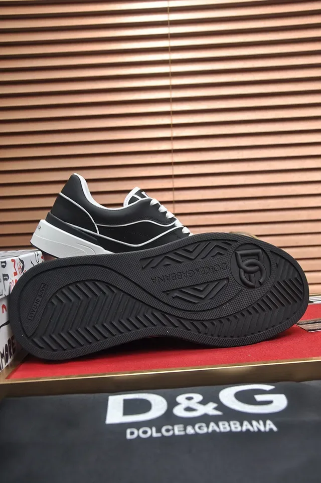 Black and White Contrast Piping Lifestyle Sneaker 4
