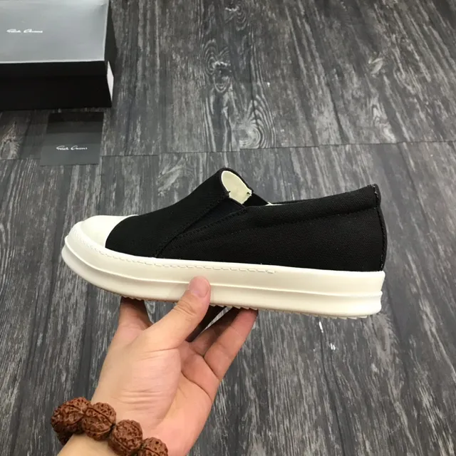 Black and White Slip-On Canvas Shoe 4