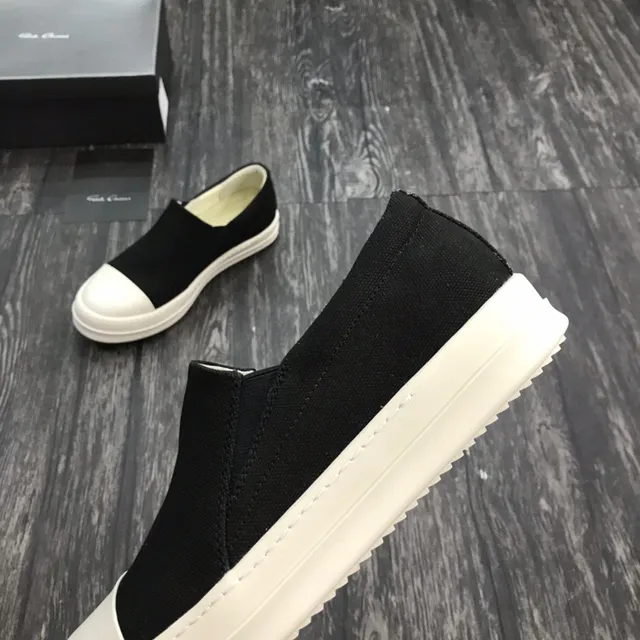 Black and White Slip-On Canvas Shoe 6