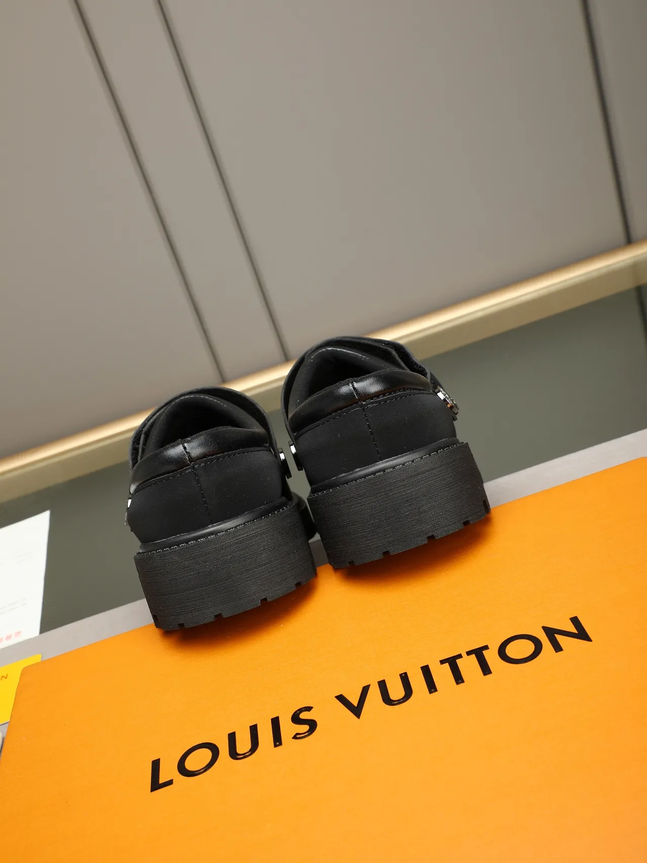 Black Backless Slip-On Strap Closure Casual Shoes 2