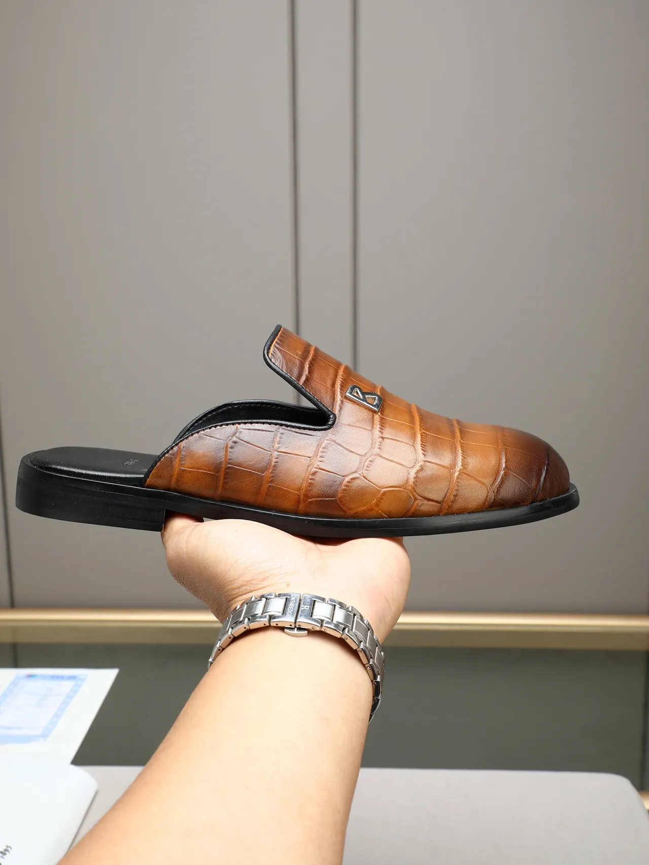 Black Brown Crocodile-Embossed Leather Metallic 'B' Logo Accent Loafer 4