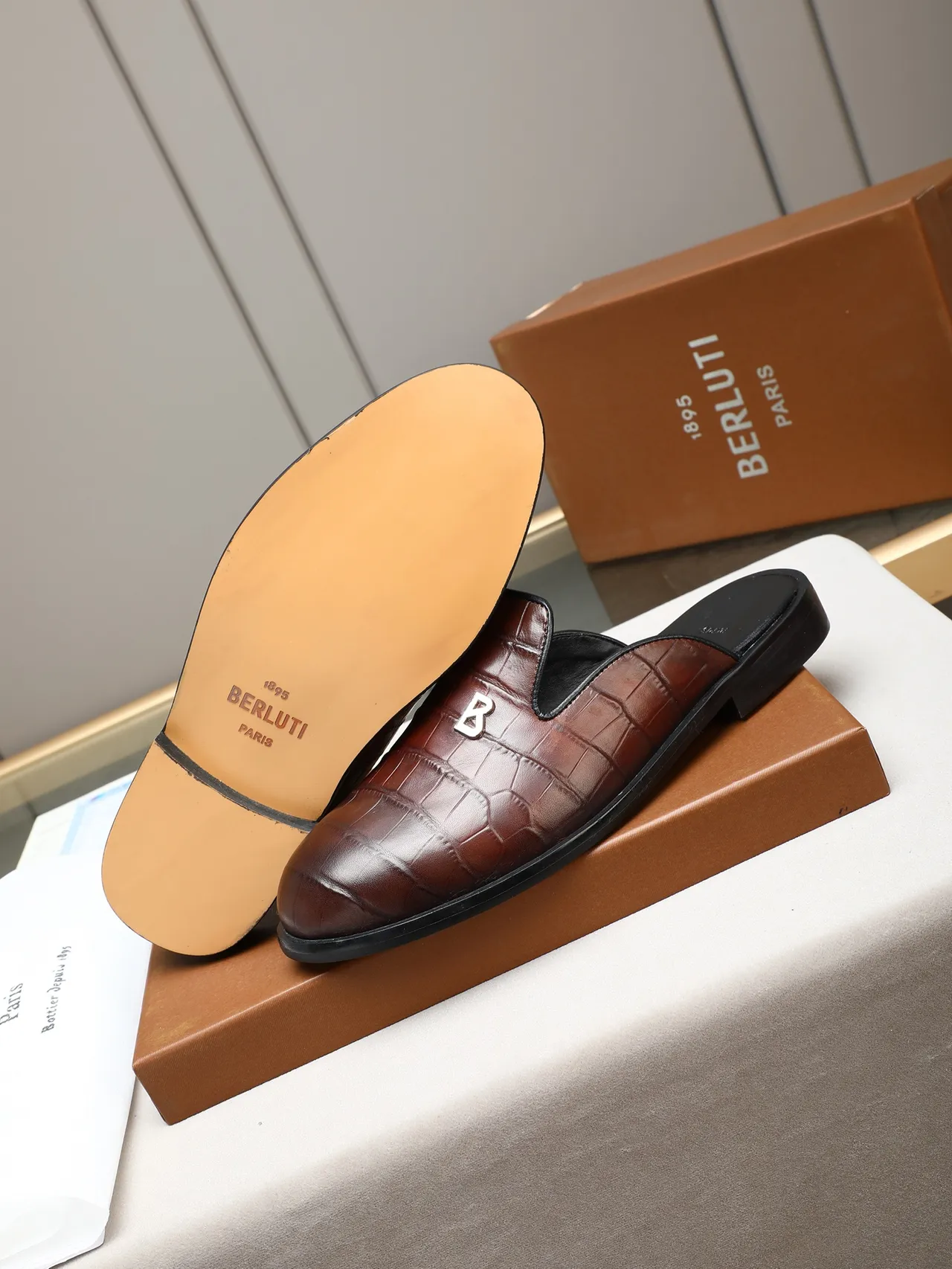 Black Brown Crocodile-Embossed Leather Metallic 'B' Logo Accent Loafer 12