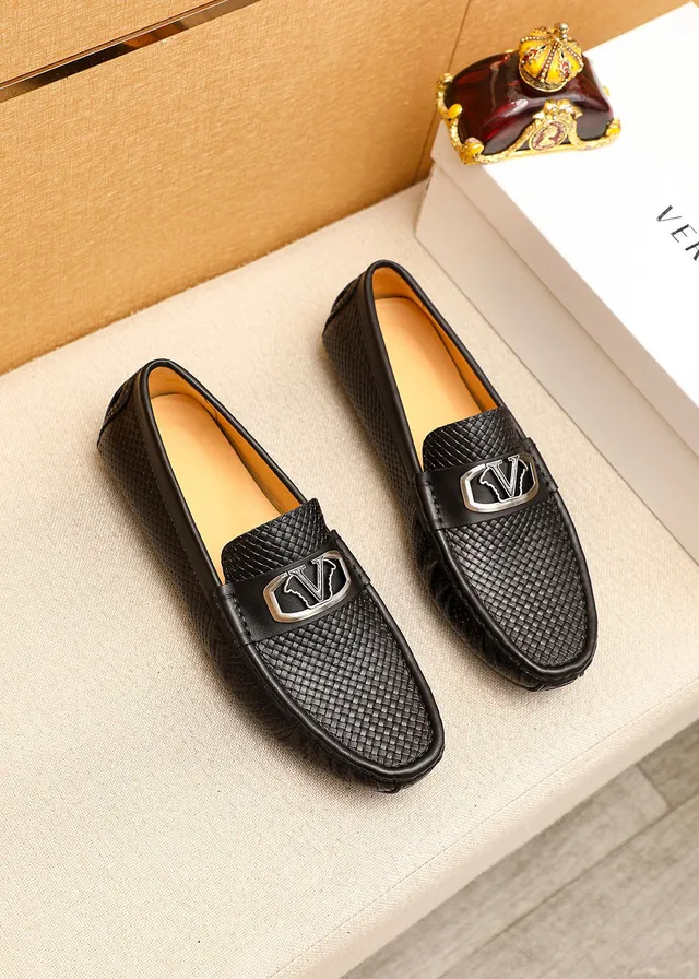Black Brown Woven Leather Upper Metal V-Plaque Accent Loafer 2