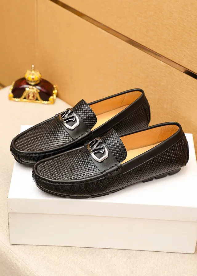 Black Brown Woven Leather Upper Metal V-Plaque Accent Loafer 4