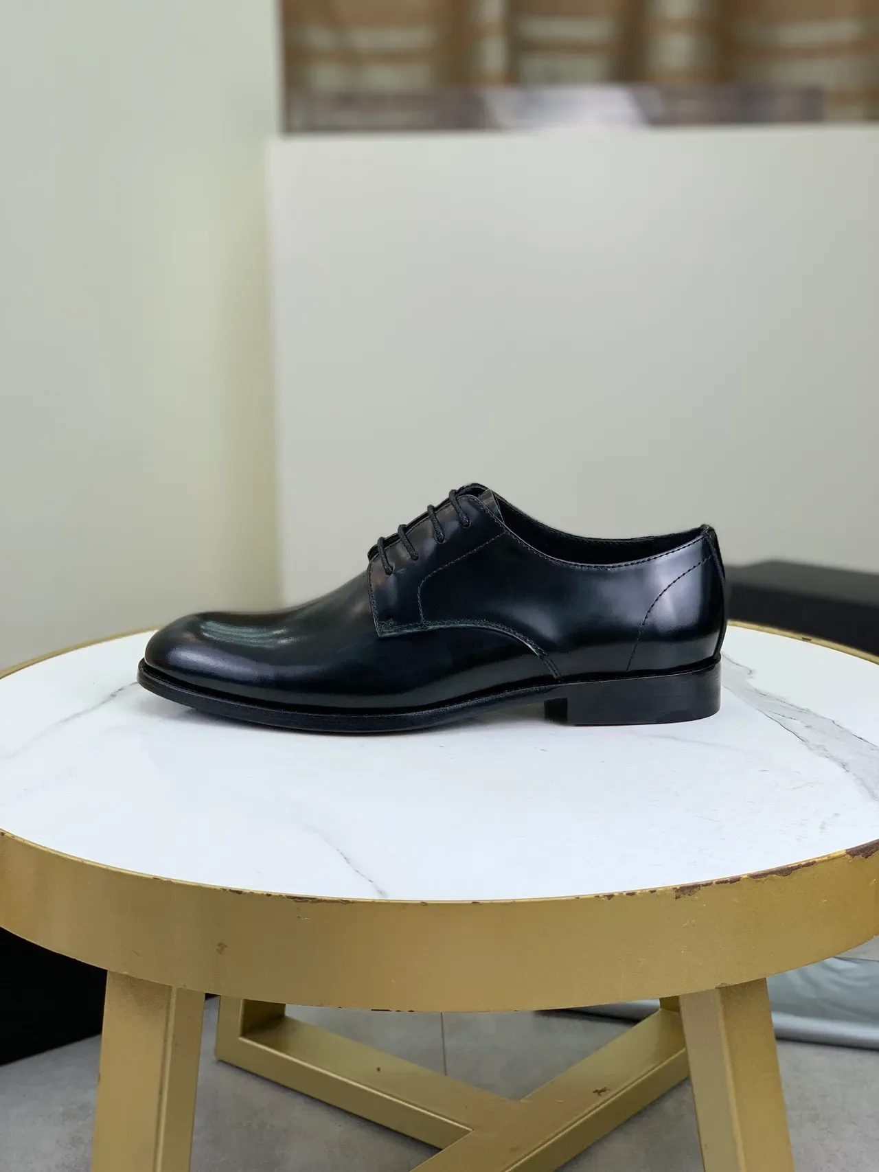 Zapatos Oxford negros brillantes con punta redonda 6