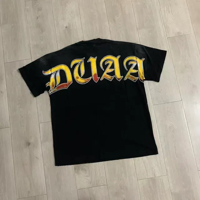 Black Gold Graphic-Print Oversized Fit T-Shirt 6