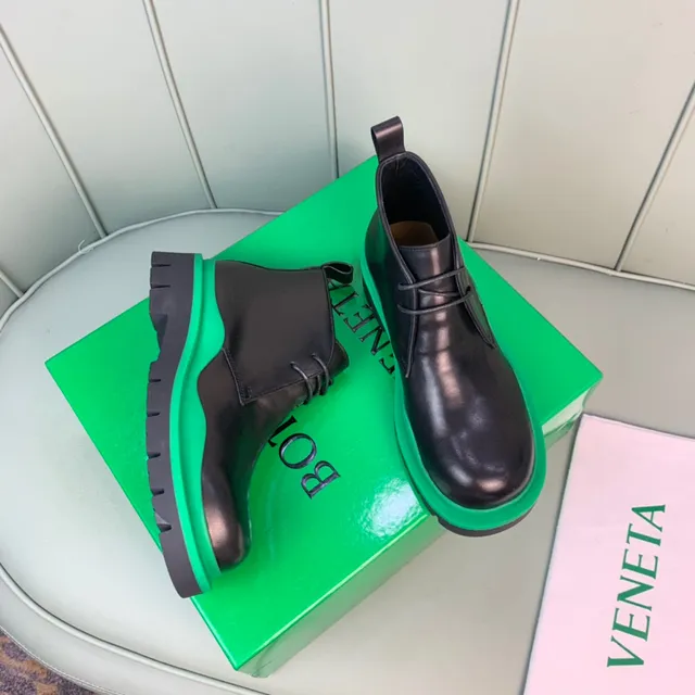 Black Green Leather Upper Chunky Layered Sole Ankle Boots 6