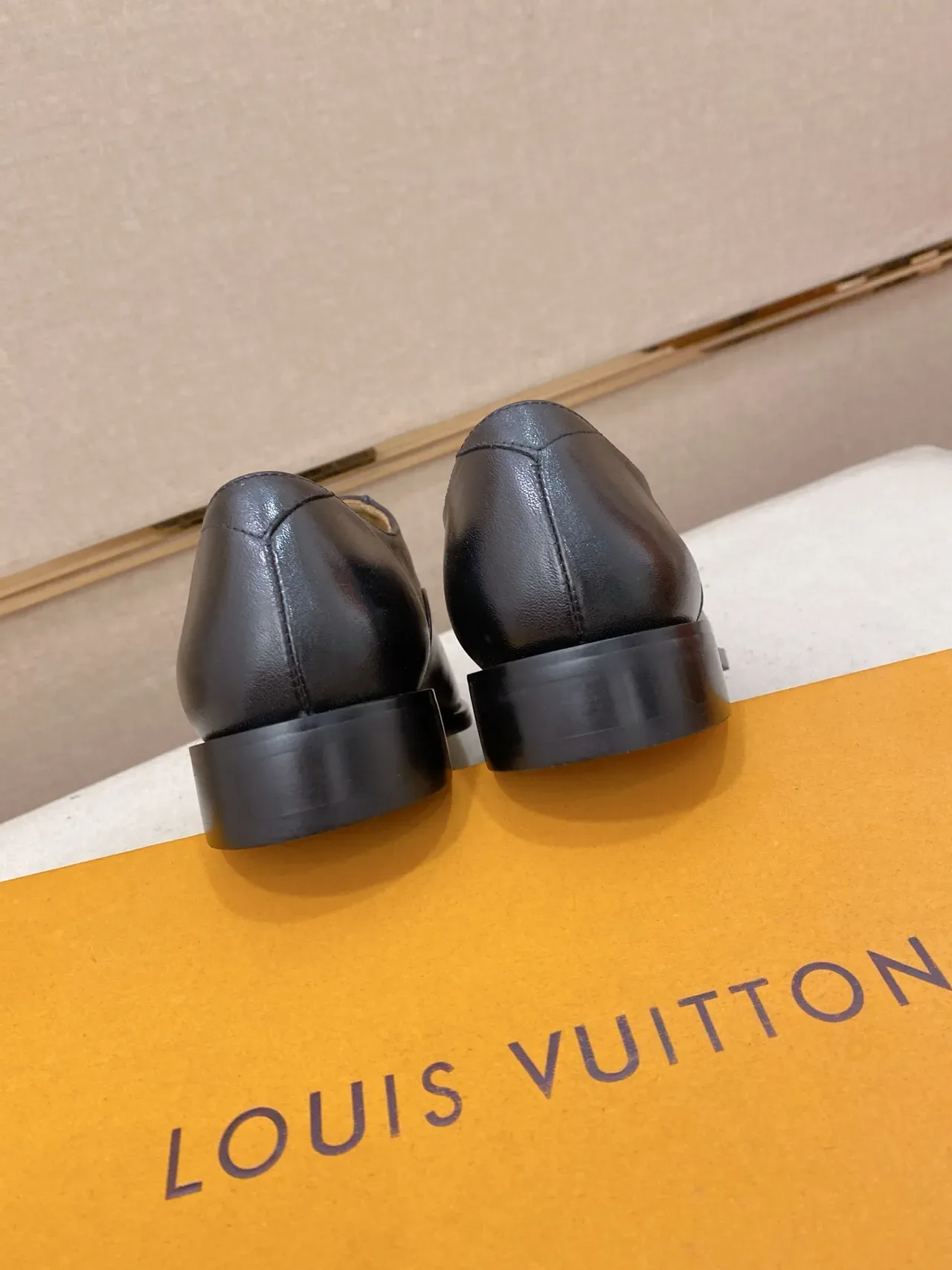 Black Leather Cap-Toe Oxford Shoes 4