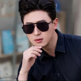 Black Metal Frame Shield Sunglasses