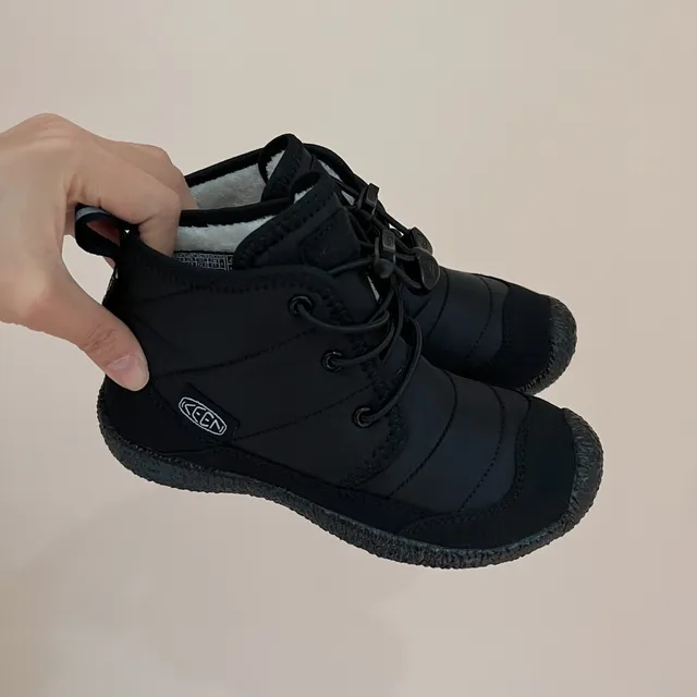Black Padded Collar Lace-Up Snow Boots 24
