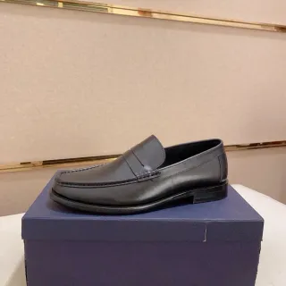 黑色 Penny Moc-Toe 缝合乐福鞋