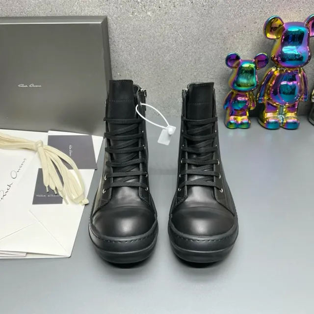 Black Smooth Leather Upper Side Zipper Closure Ankle Boots 9