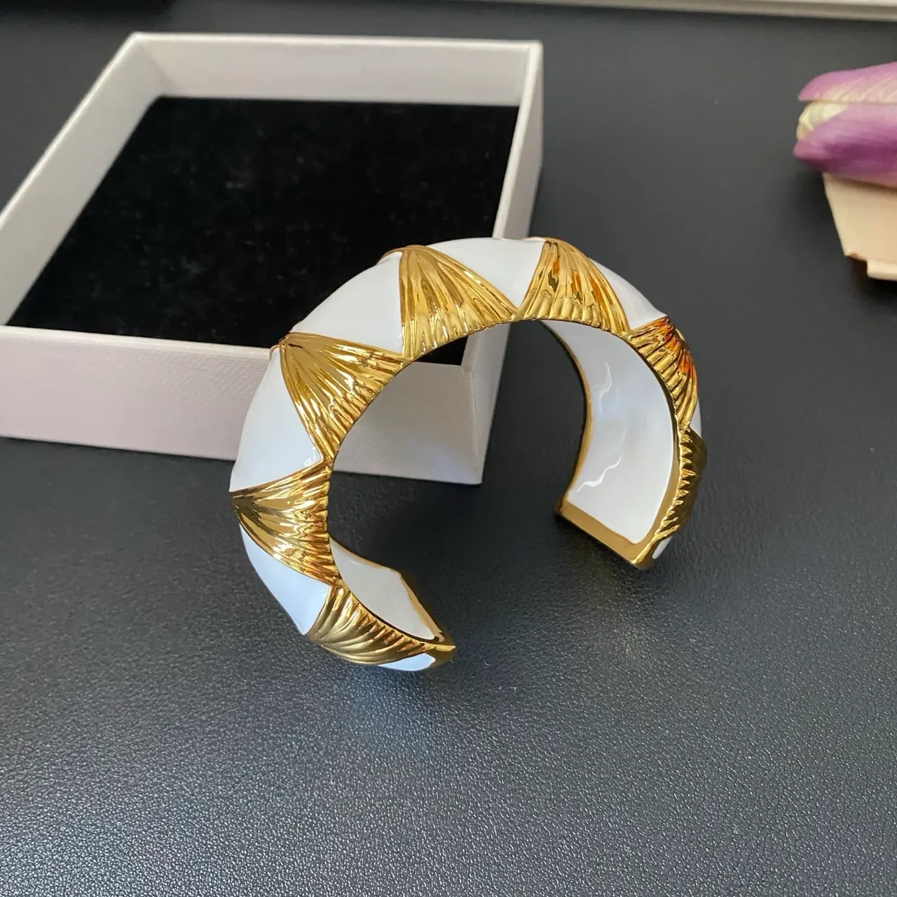 Black White Enamel-Coated Gold-Tone Woven Motif Bracelet 5
