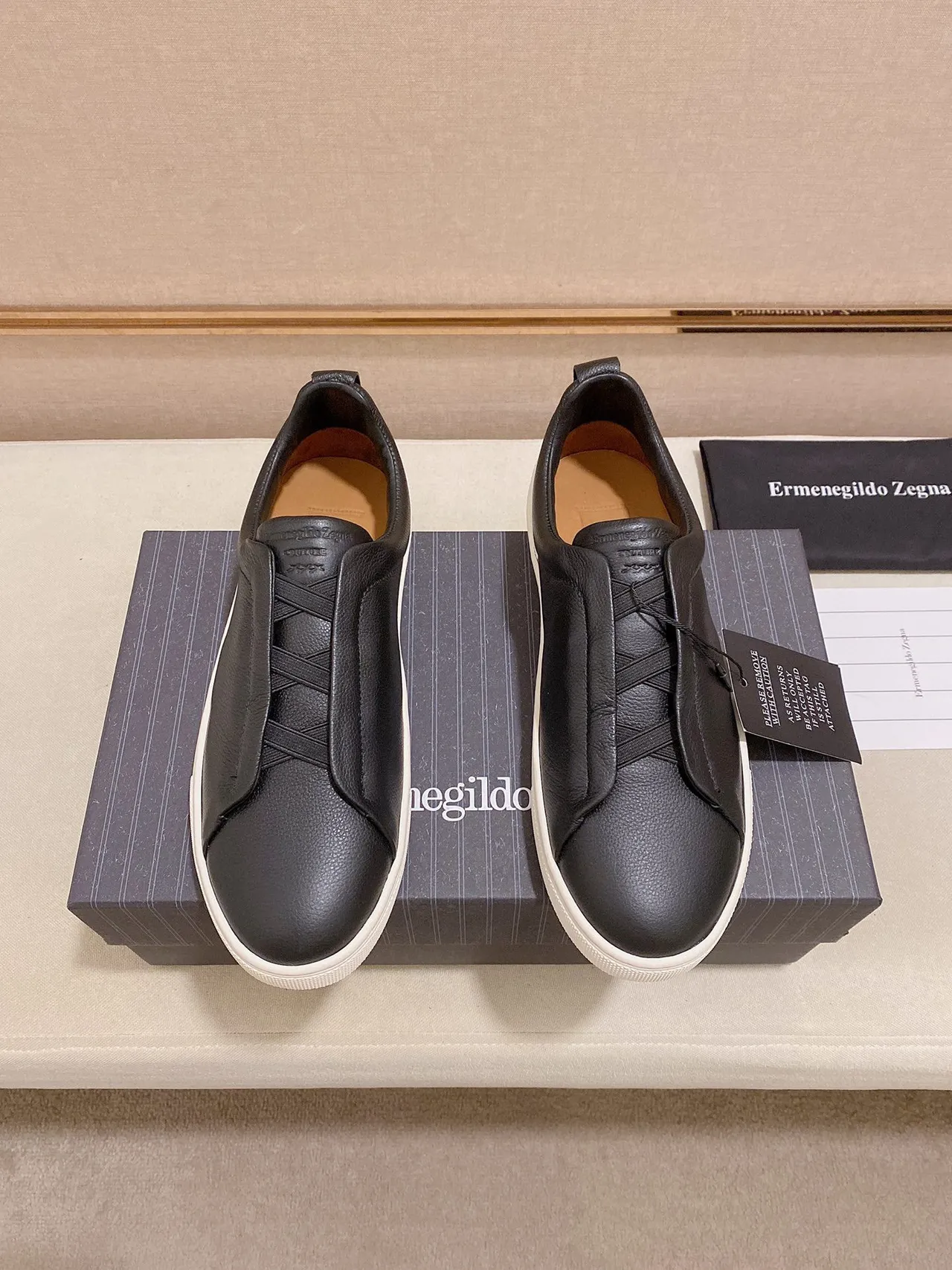 Black White Slip-On Leather Upper Lifestyle Sneakers 4