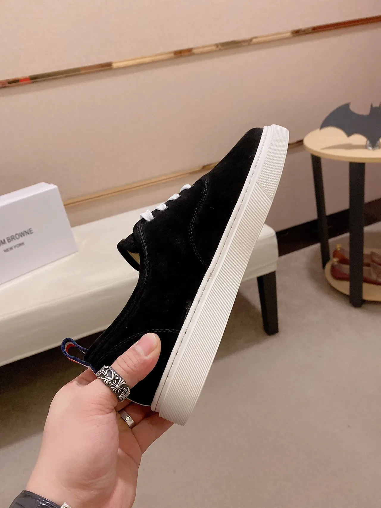 Black White Suede Upper Laces Sneakers 6