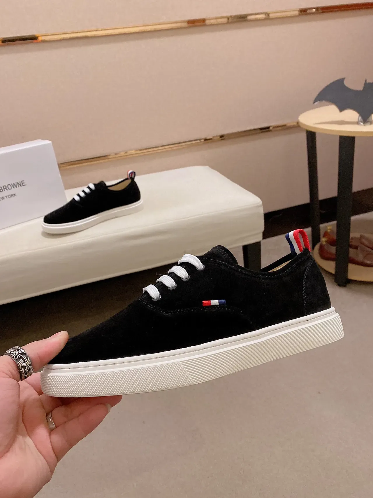 Black White Suede Upper Laces Sneakers 8