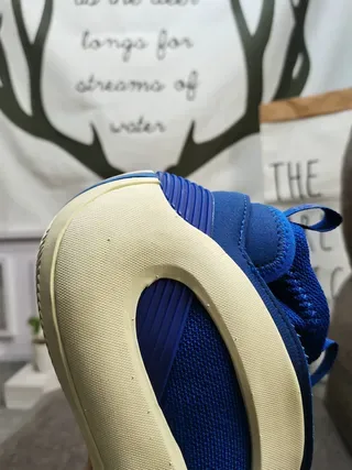 Blue and Cream Sculpted Midsole Lifestyle Sneakers 3