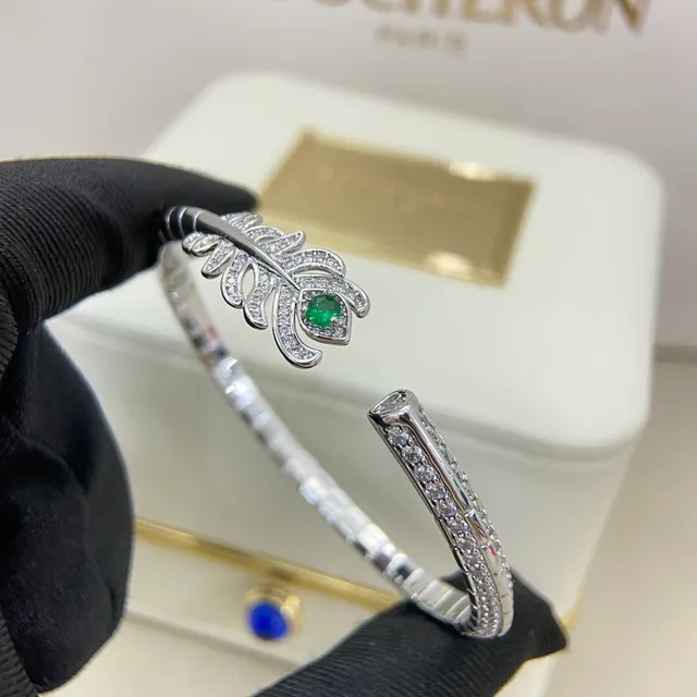 Boucheron Plume Feather Motif Diamond and Emerald Open Bangle Bracelets 6