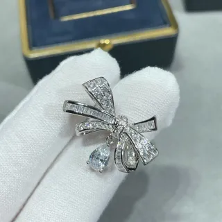 Bow Motif Pavé-Set Teardrop Pendant Ring
