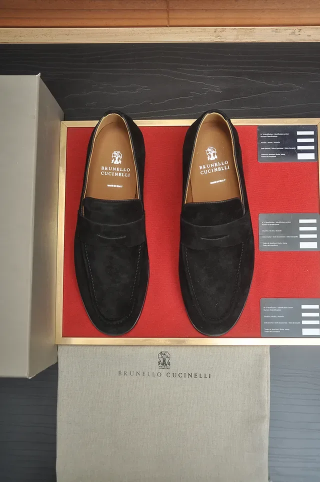 Brunello Cucinelli काला भूरा मखमली पेनी स्ट्रैप लोअफर 5