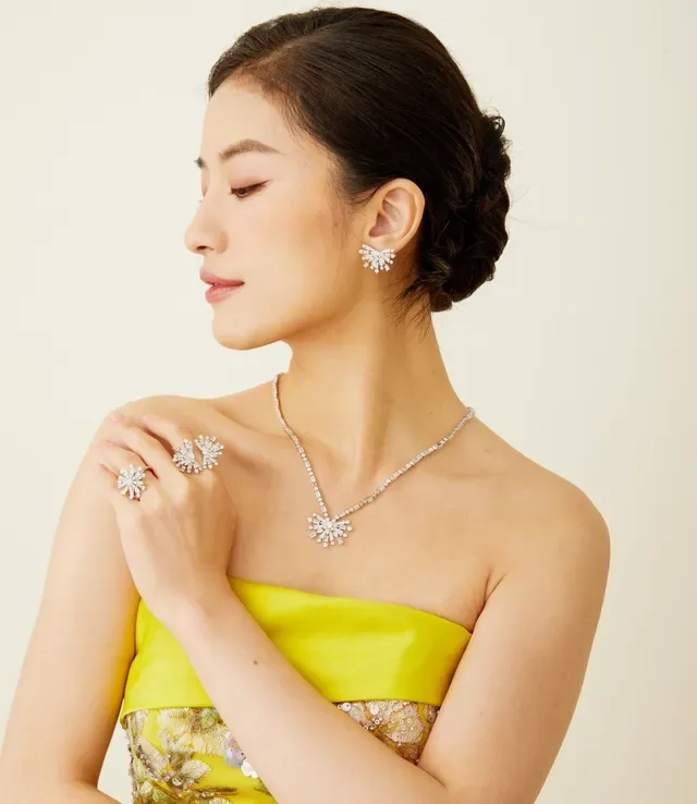 Crystal Fan-Cluster Statement Earrings 5