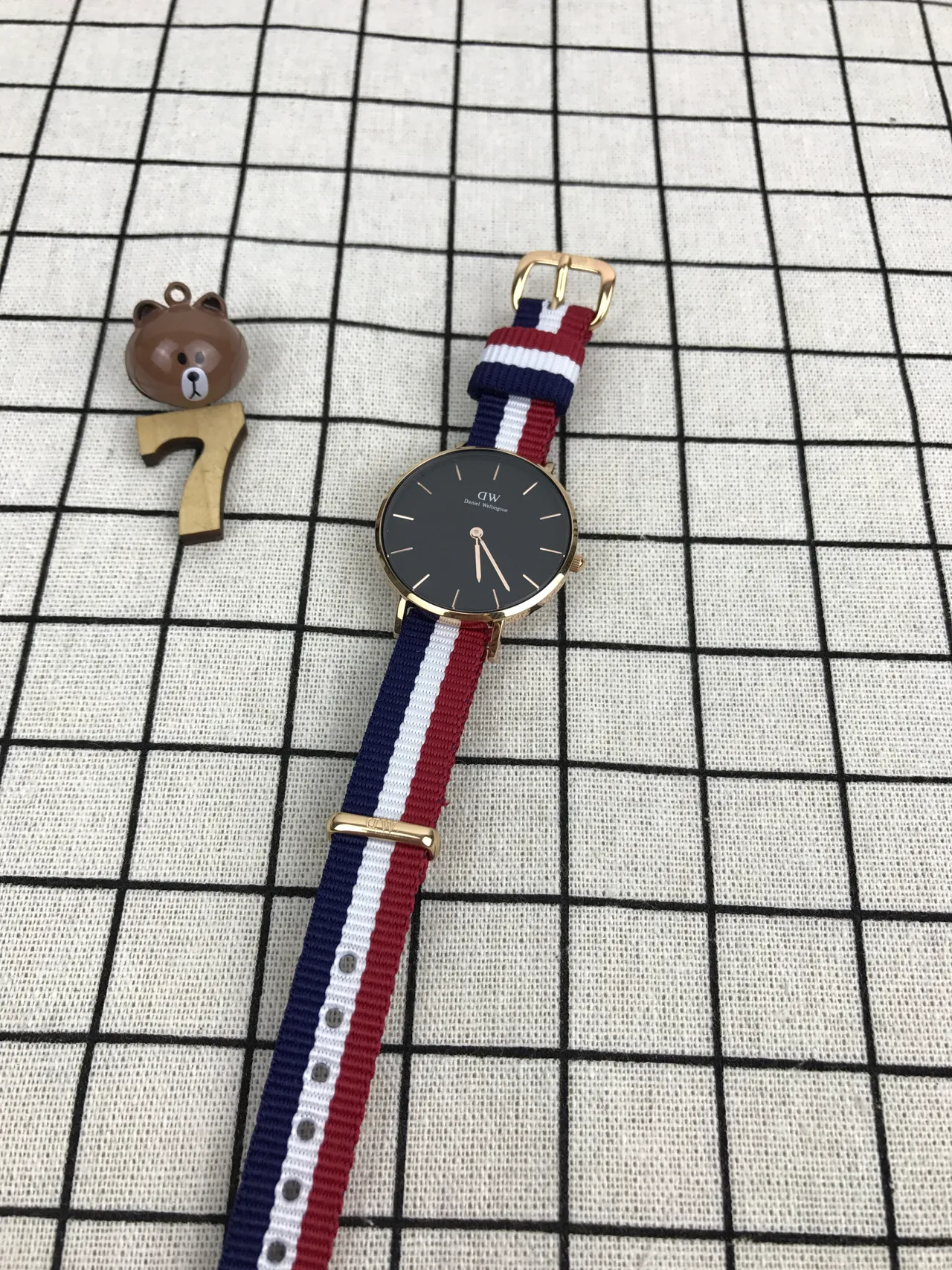 Daniel Wellington Classic Petite Black Gold Quartz montre 6