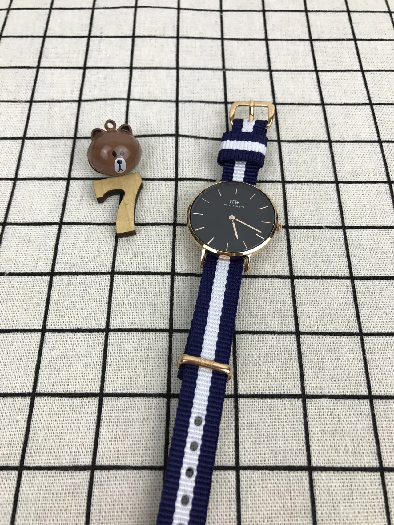 Daniel Wellington Classic Petite Black Gold Quartz montre 10