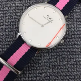 Daniel Wellington Classic Petite Crystal White Navy Pink Quartz Watch