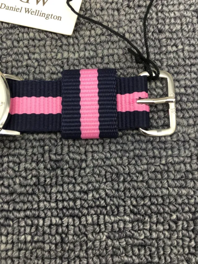 Daniel Wellington Classic Petite Crystal White Navy Pink Quartz Watch 2