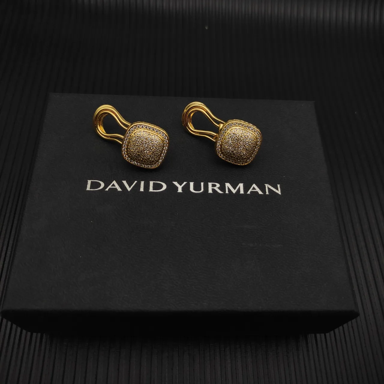 David Yurman Cable Classics Gold White Cushion-Shaped Pavé-Set Earrings 8
