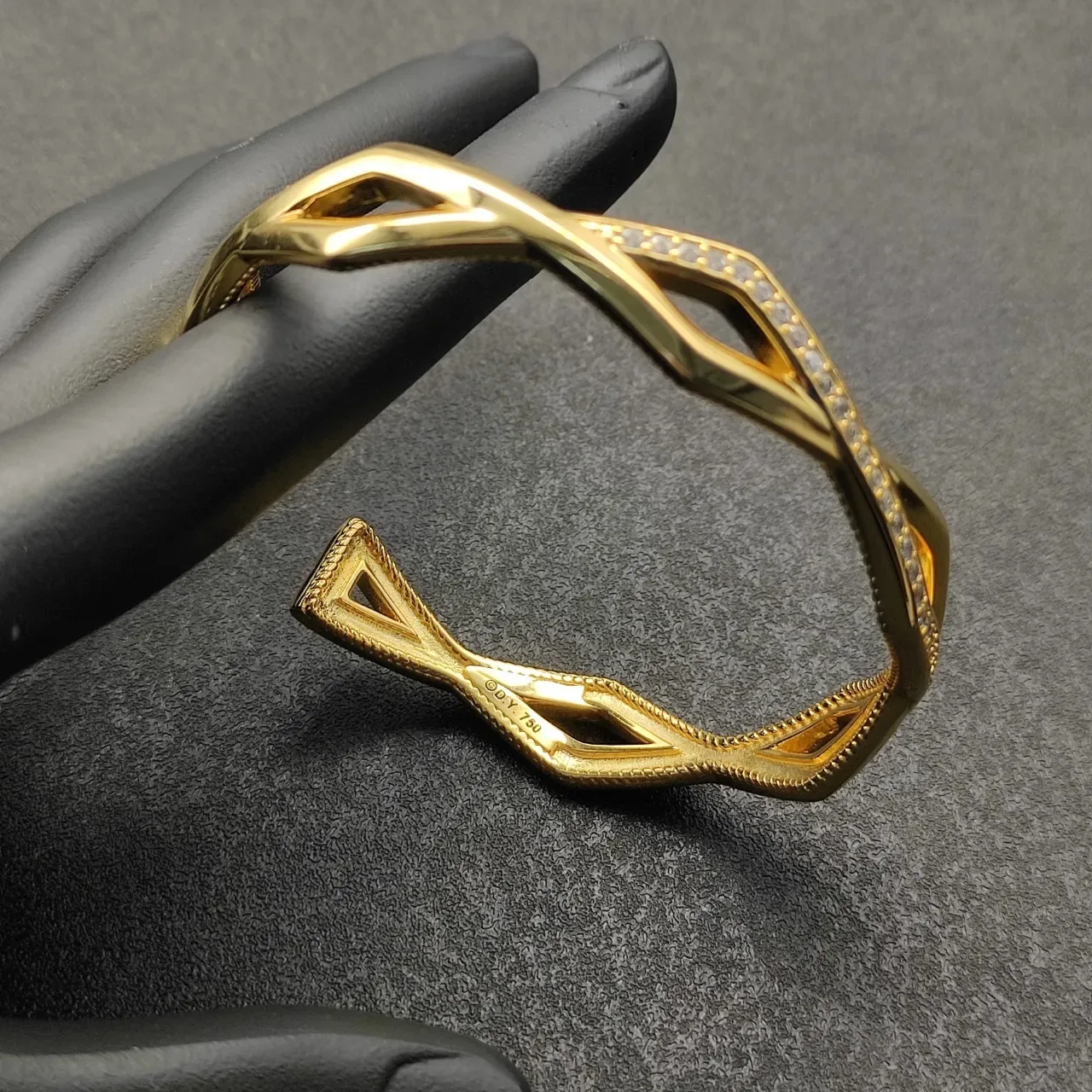 David Yurman Geometric Wave Pavé Cuff Bracelet 3
