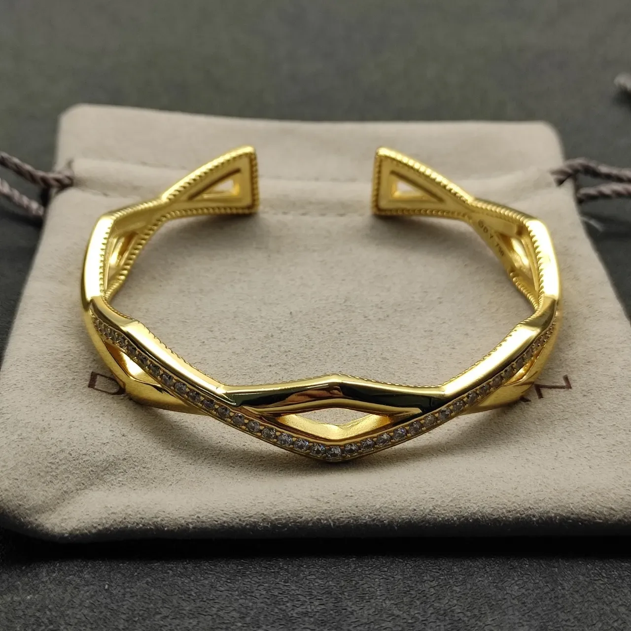 David Yurman Geometric Wave Pavé Cuff Bracelet 7