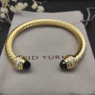 David Yurman سوار كابل ملتوي ذهبي أسود مقطعة