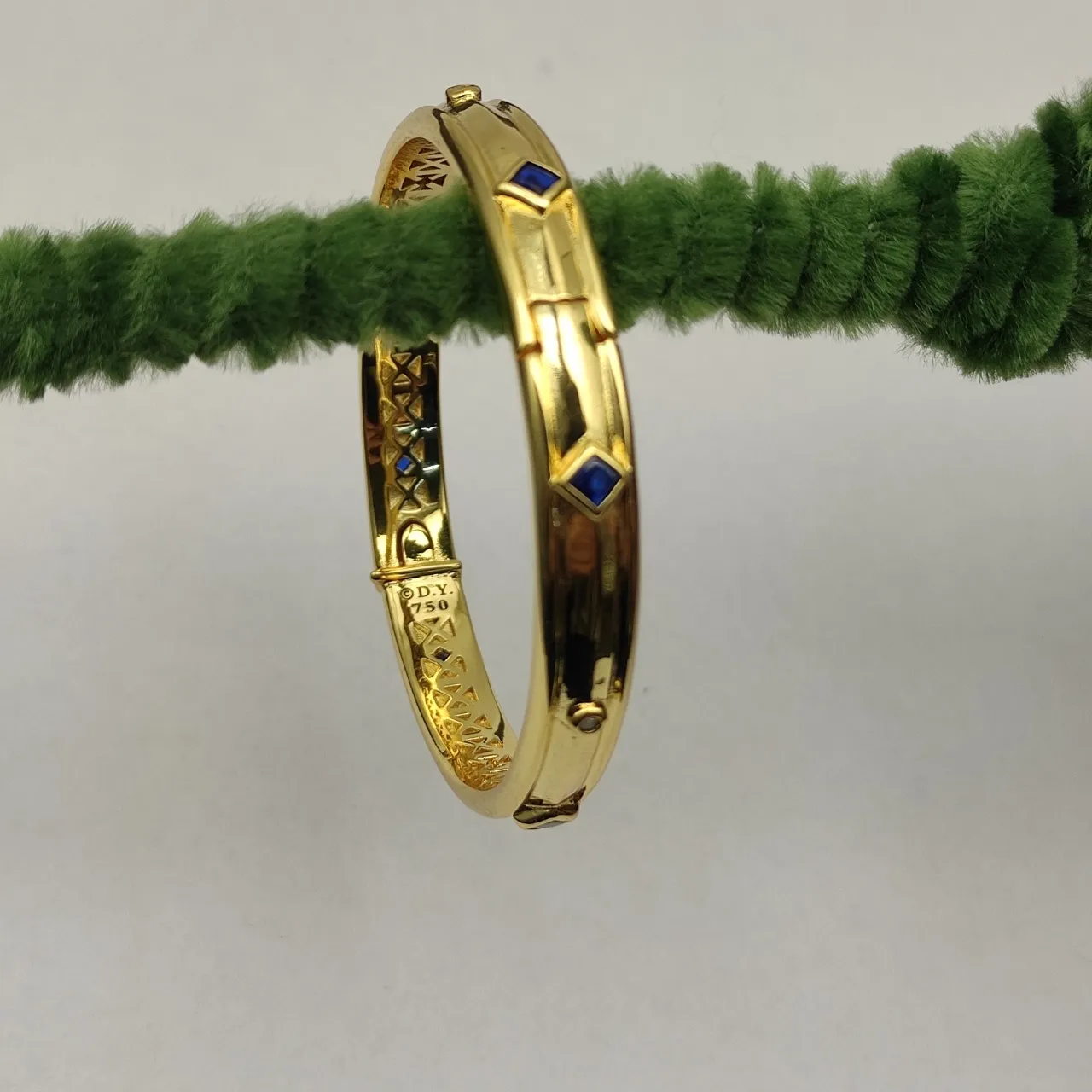 David Yurman Gold Blue Tubular Bangle Geometric Lattice Interior Bracelet 6