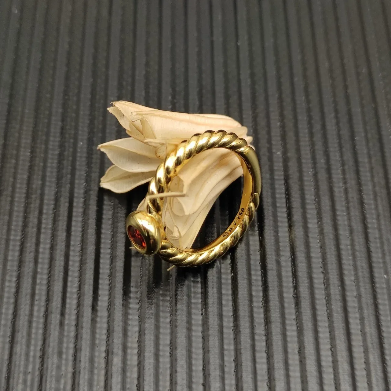 David Yurman Gold Red Twisted Cable Band Cabochon-Set Stone Ring 5