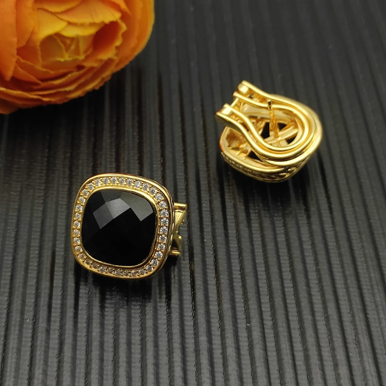 David Yurman Gold-Tone Black Cushion-Cut Pavé Halo Clip-On Earrings 9
