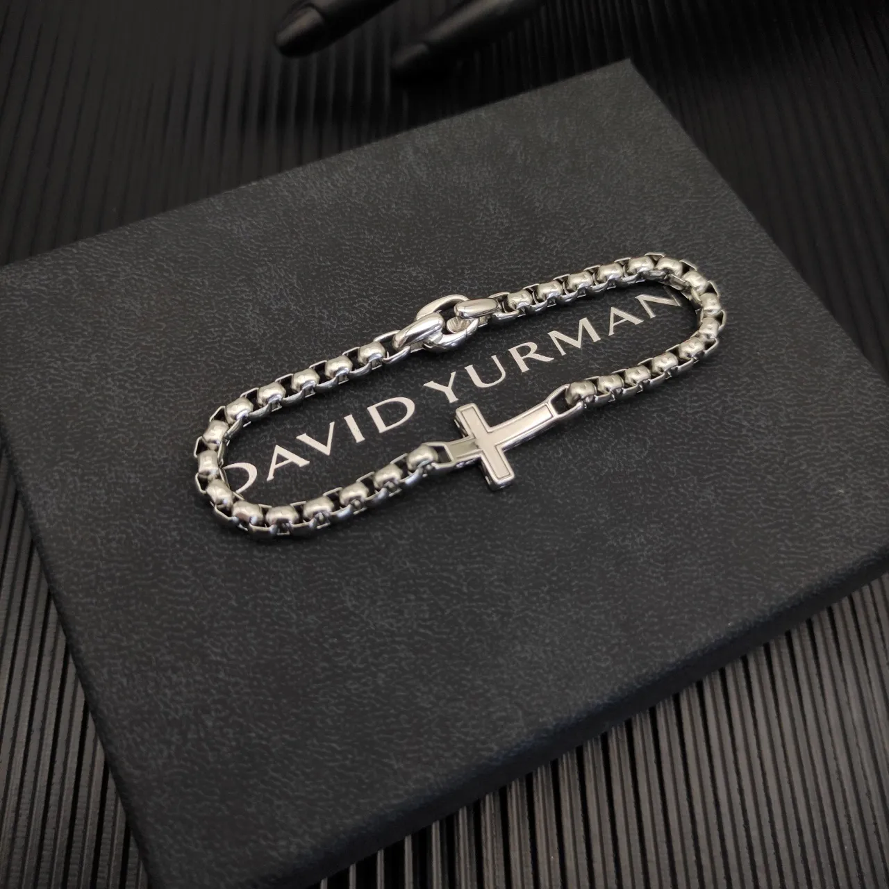 David Yurman Silver Box-Link Chain Sideways Cross Pendant Bracelet 2