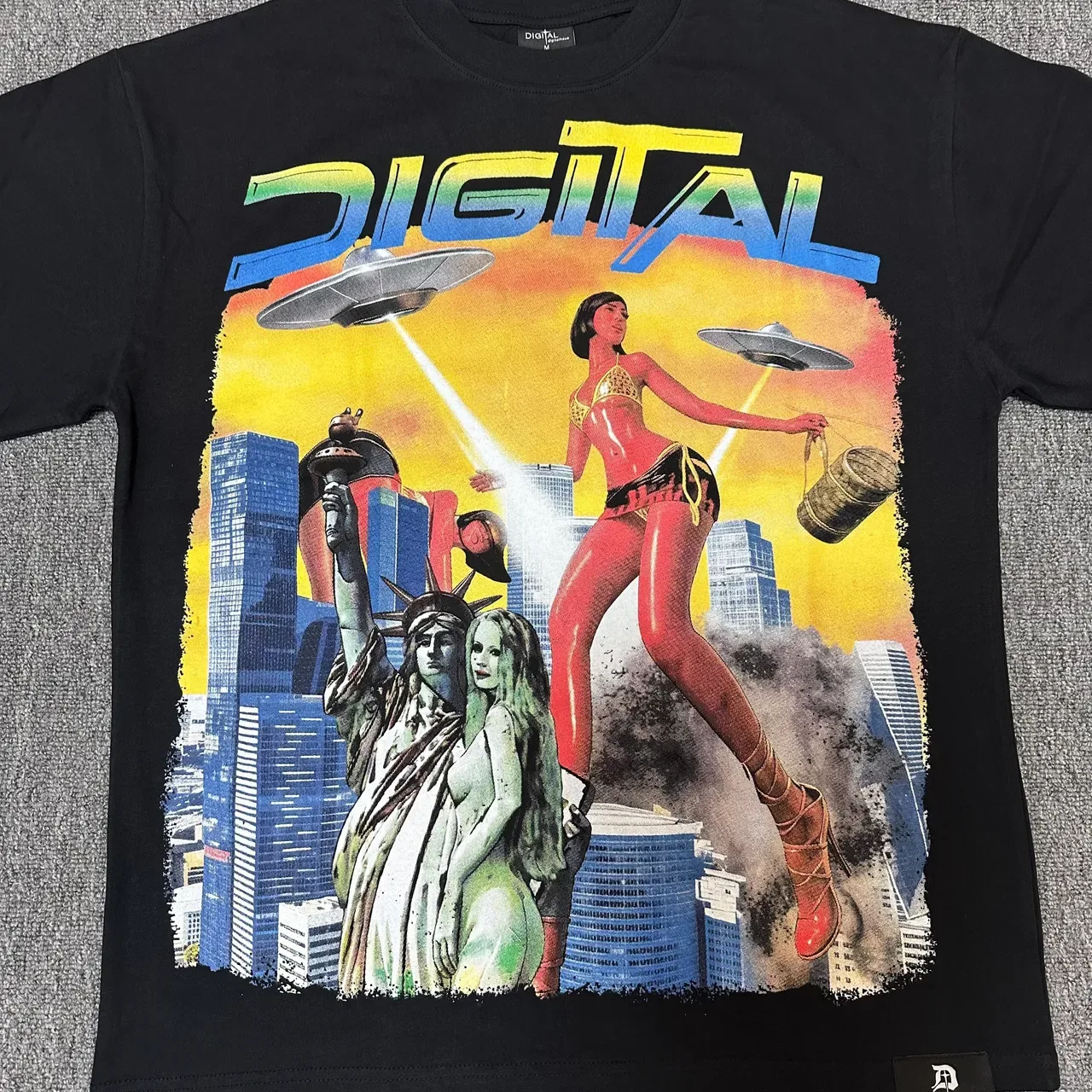 Digital Graphic-Print Black T-Shirt 5