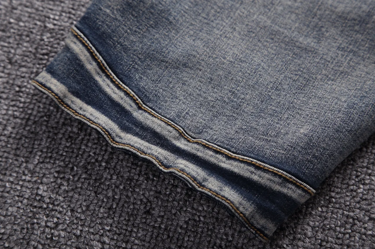 Distressed Biker-Panelled Zippered Denim Shorts 2