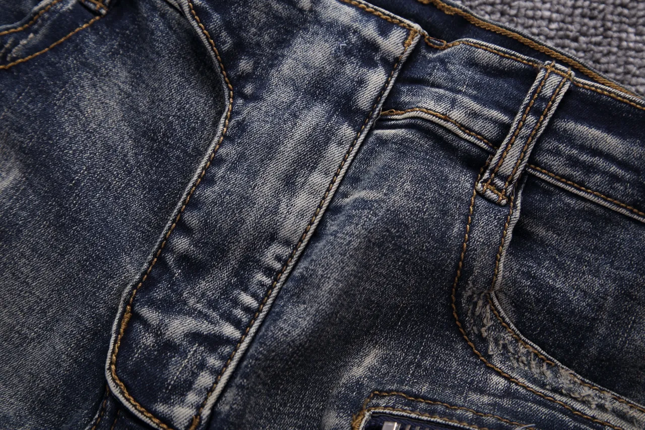 Distressed Biker-Panelled Zippered Denim Shorts 7