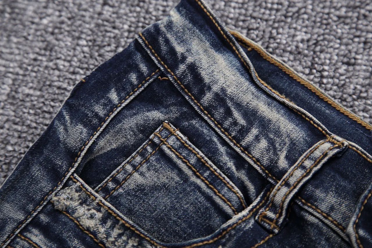 Distressed Biker-Panelled Zippered Denim Shorts 8