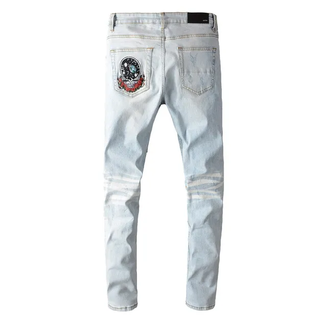 Distressed Light-Wash Patchwork Embroidered Bear Motif Jeans 3