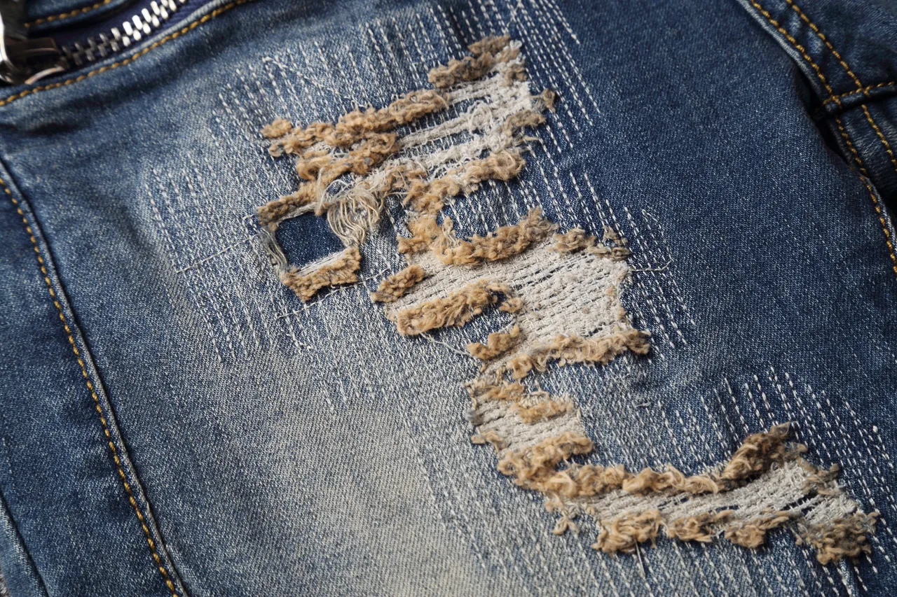 Distressed Zip-Pocket Moto Panel Denim Shorts 10